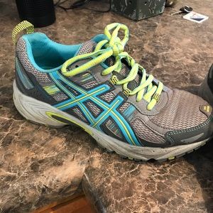 ASICS venture 5 running shoe